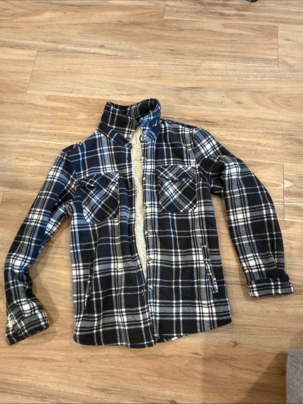 Women’s Black & White Plaid Button-Up Sherpa Lined Jacket
